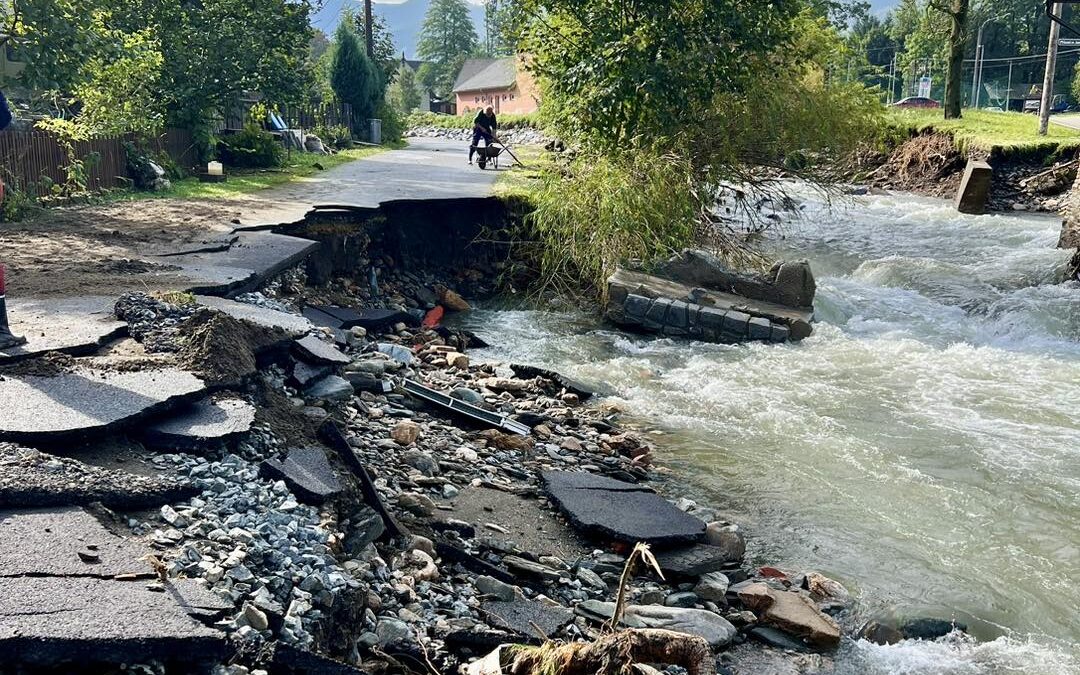 Pomáháme po povodních